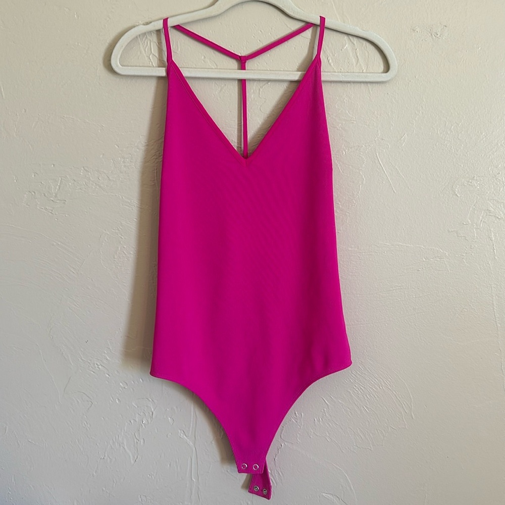 Like New Express pink ribbed bodysuit